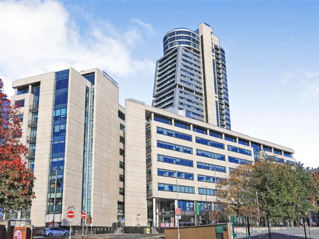 Flat for sale in Holbeck, West Yorkshire