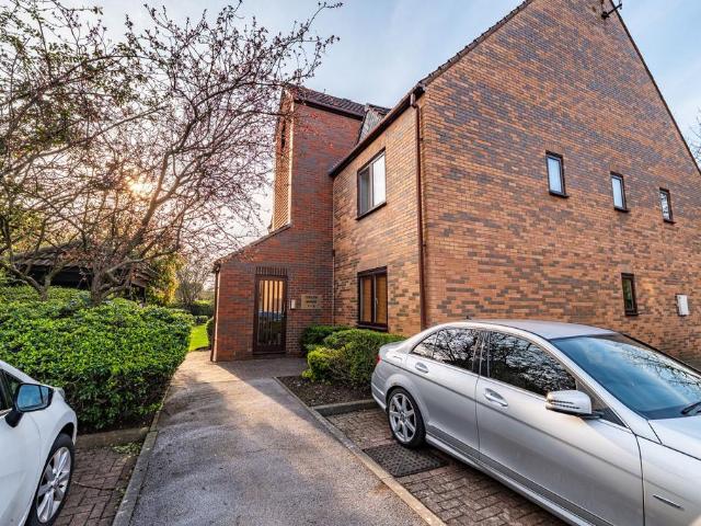 Flat for sale in Haddon, East Midlands
