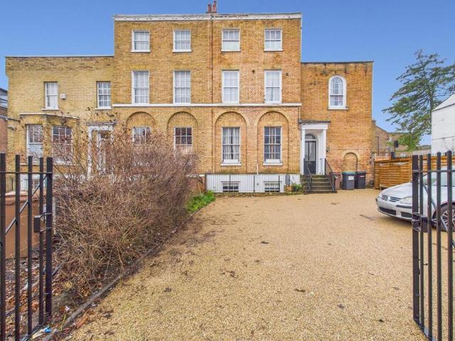 Flat for sale in Isle Of Man