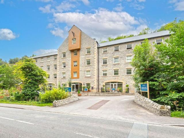 Flat for sale in Froggatt, East Midlands