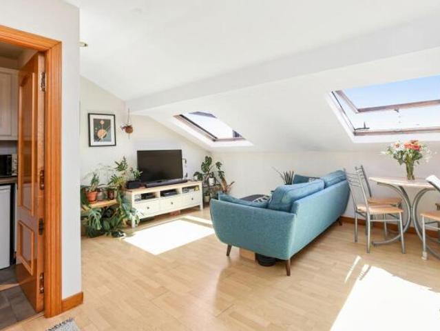 Flat for sale in Leith, Scotland