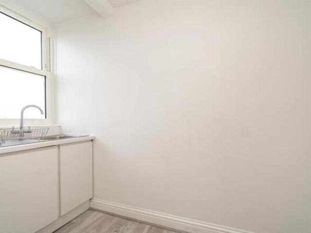 Flat for sale in St Albans, Five Acres