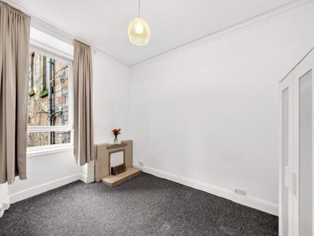 Flat for sale in Garnethill, Scotland