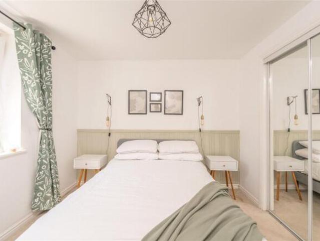 Flat for sale in Slateford, Scotland
