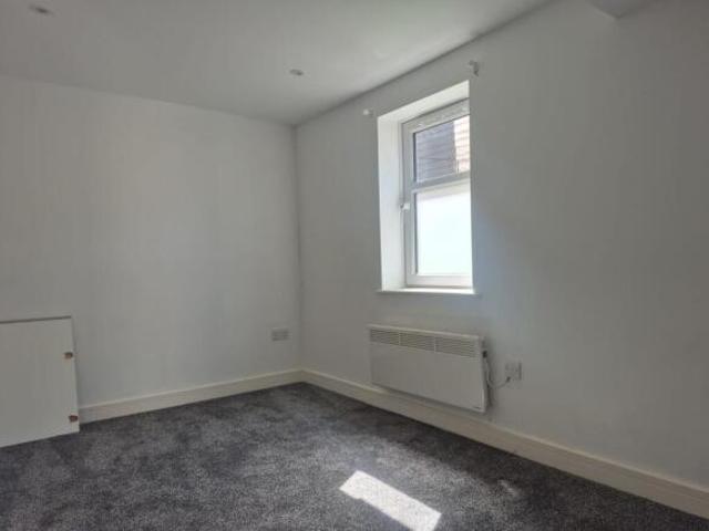 Flat for sale in Southborough, Sandown Park