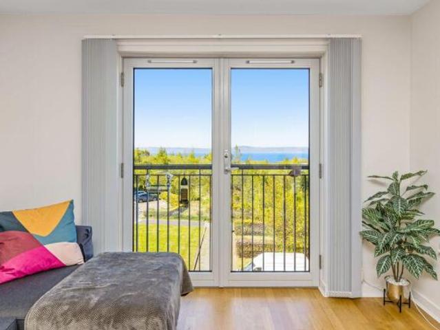 Flat for sale in Granton, Scotland