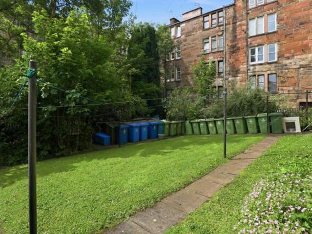 Flat for sale in Partick, Scotland