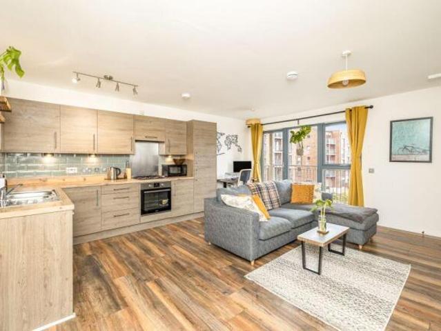 Flat for sale in Leith, Scotland