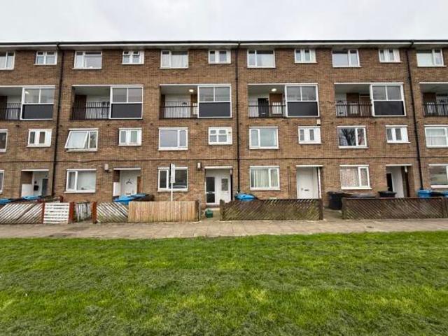 Flat for sale in Allenton, Derby