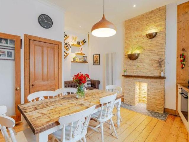Flat for sale in Shandon, Merchiston