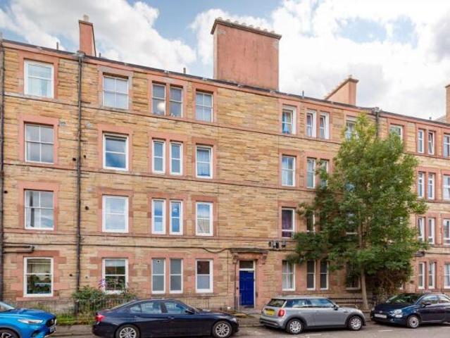Flat for sale in Merchiston, Scotland