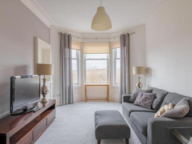 Flat for sale in Hyndland, Scotland