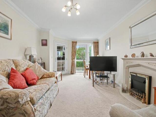 Flat for sale in Bitterne, City Of Southampton