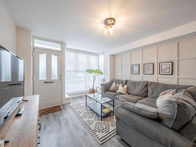 Flat for sale in York and North Yorkshire, England