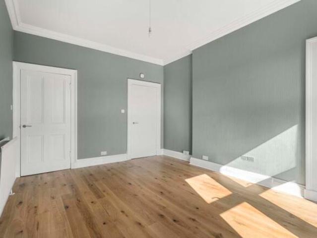 Flat for sale in Old Town, Scotland
