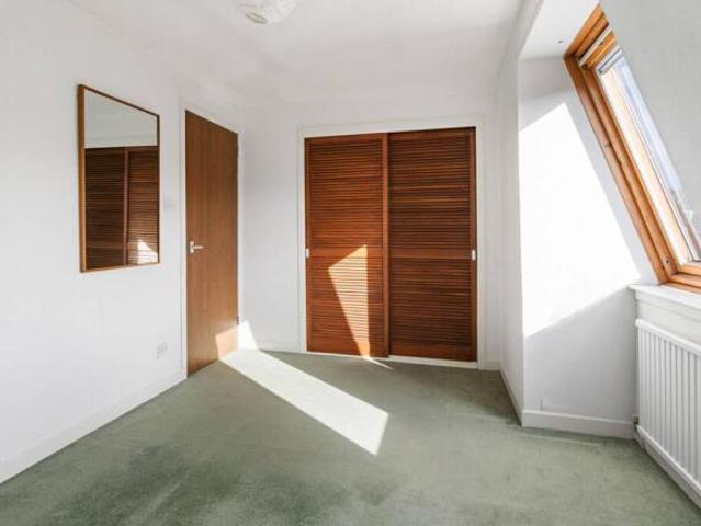 Flat for sale in Canonmills, Scotland