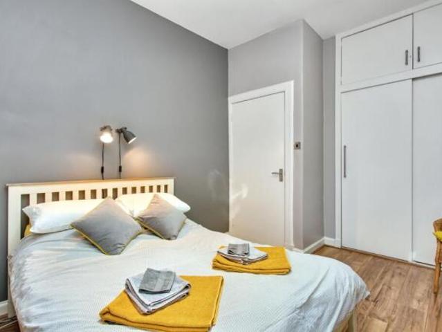 Flat for sale in Old Town, Scotland