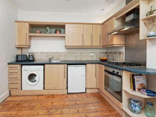 Flat for sale in North Leith, Scotland