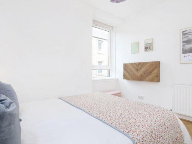Flat for sale in Broughton, Scotland
