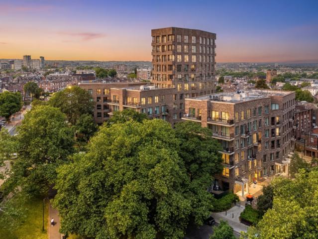 Flat for sale in Cat Hill