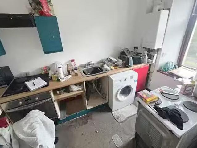 House for sale in Skares