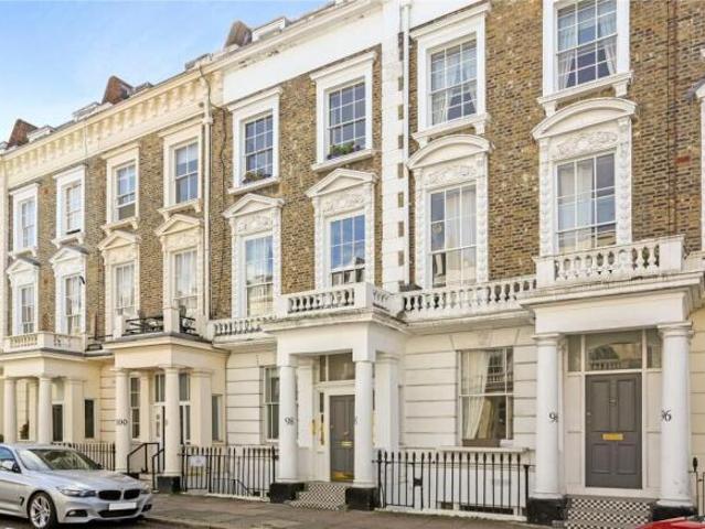 Flat for sale in Cat Hill, England