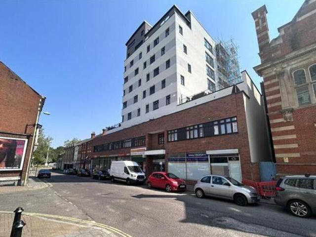 House for sale in Aldershot, Hampshire