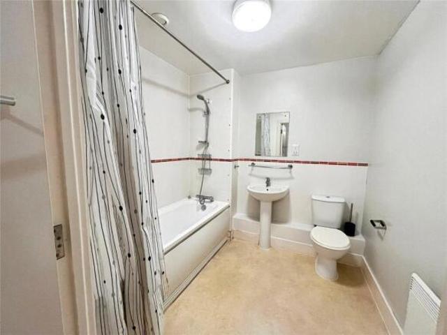 Flat for sale in Priest Down, Hampshire