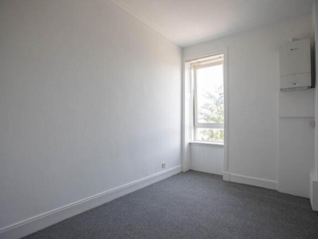 Flat for sale in Govanhill, Scotland