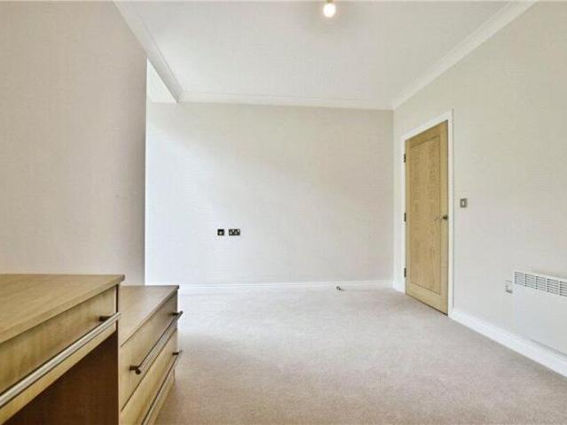 Flat for sale in Georgia, Greater Manchester