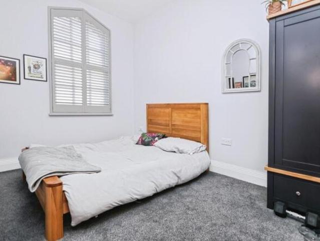 Flat for sale in Stirchley, Birmingham