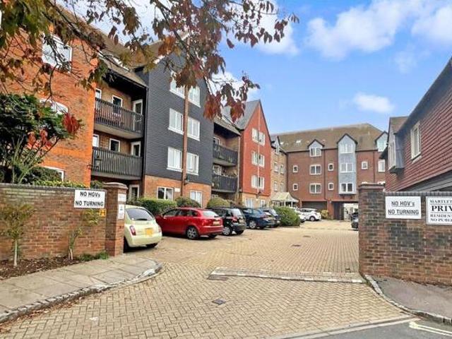 House for sale in Arundel, Clapham