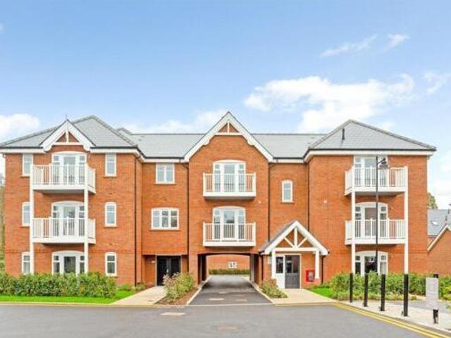 House for sale in Ascot