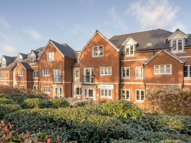 House for sale in Pachesham Park, Surrey