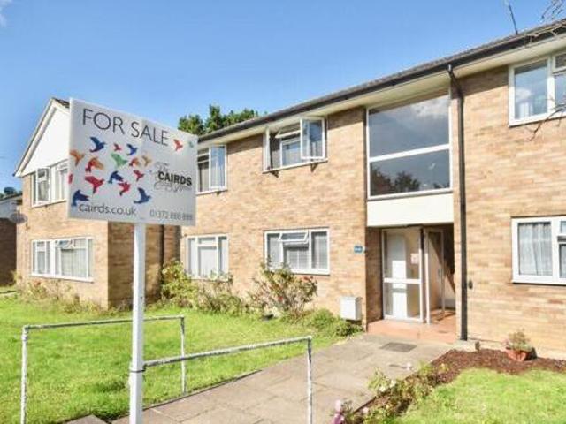 House for sale in Pachesham Park, Surrey