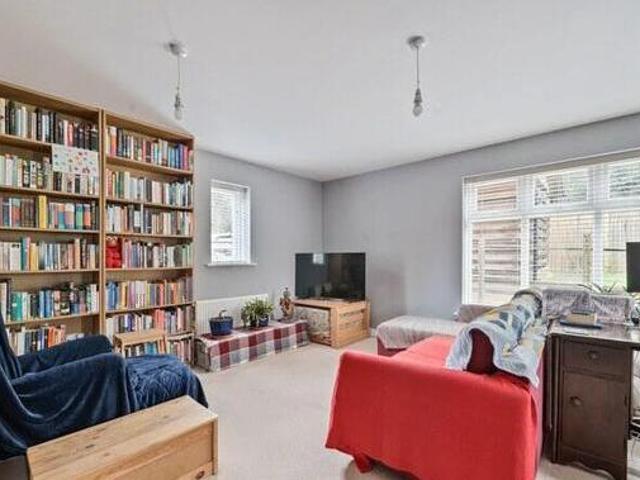 House for sale in Pachesham Park, Surrey