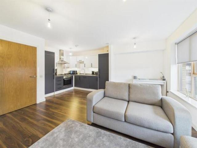 Flat for sale in Kirkintilloch, Scotland