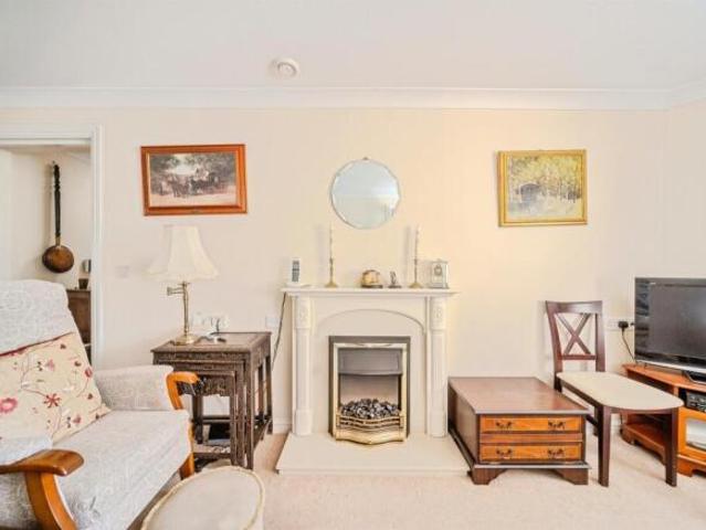 Flat for sale in Bletchley, Buckinghamshire
