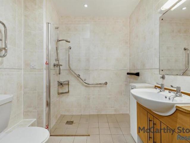 Flat for sale in Chelmsford
