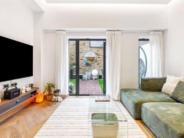 Flat for sale in Cat Hill