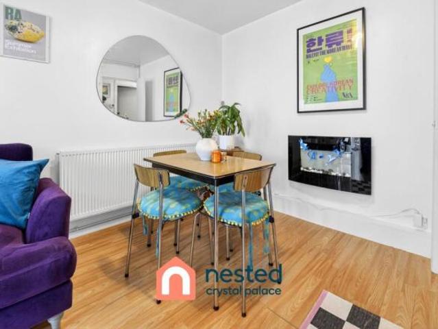 Flat for sale in Cat Hill