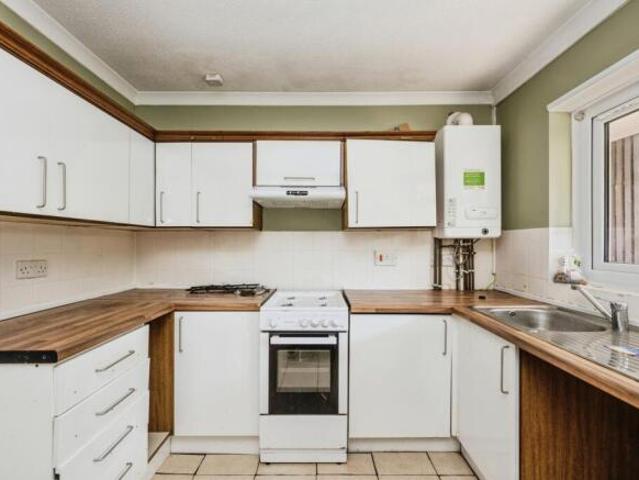 Flat for sale in Nangreaves, Wales