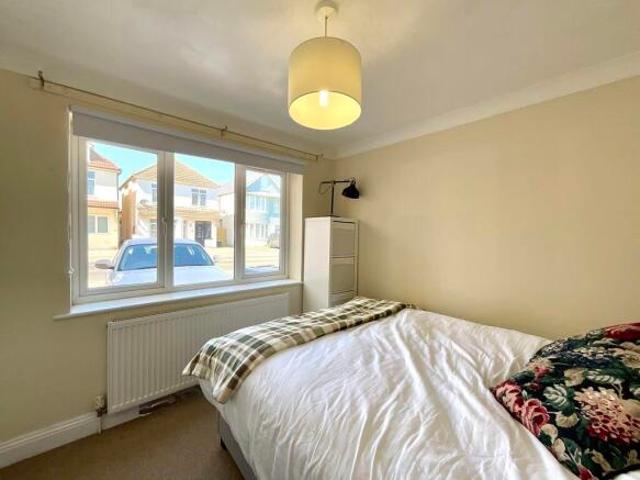 Flat for sale in Littlecote, West Sussex