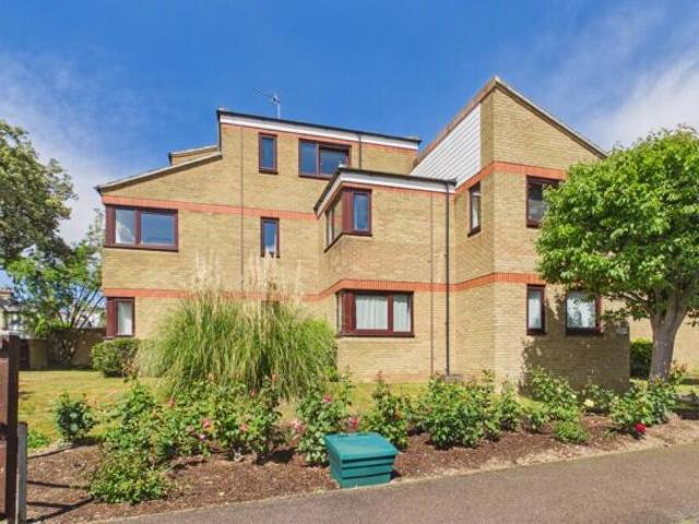 Flat for sale in Cambridge, Cambridgeshire and Peterborough