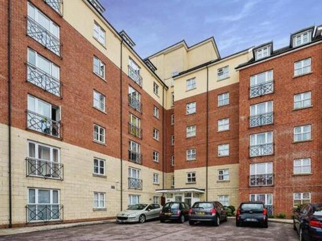 House for sale in Bedford
