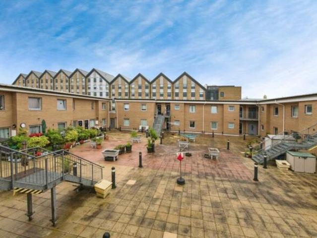 Flat for sale in Watergate, Devon