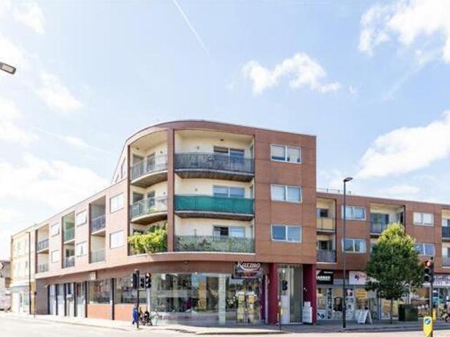 House for sale in Greater London