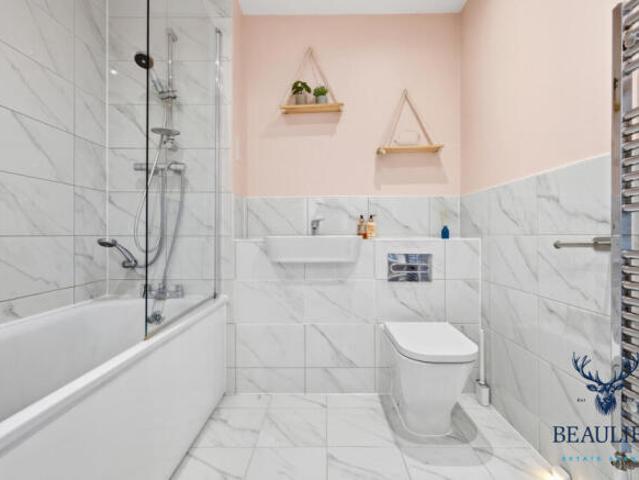 Flat for sale in Chelmsford