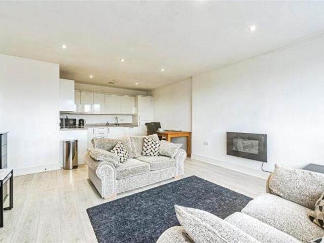 Flat for sale in Priest Down, Hampshire