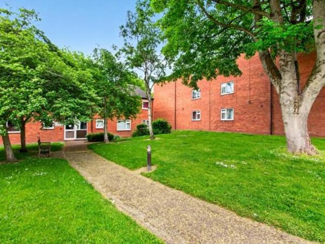Flat for sale in Duchy, Harrogate